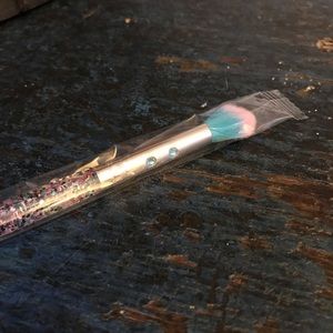 NWT Slmissglam blender brush ss57